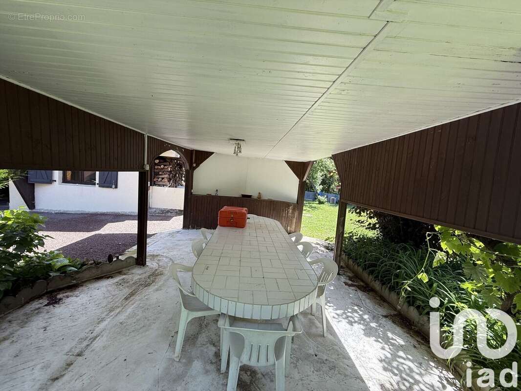 Photo 8 - Maison à MOUTIERS-EN-PUISAYE