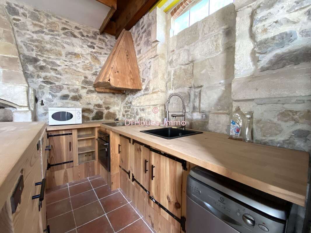 Maison à SAINT-LAURENT-D'AIGOUZE