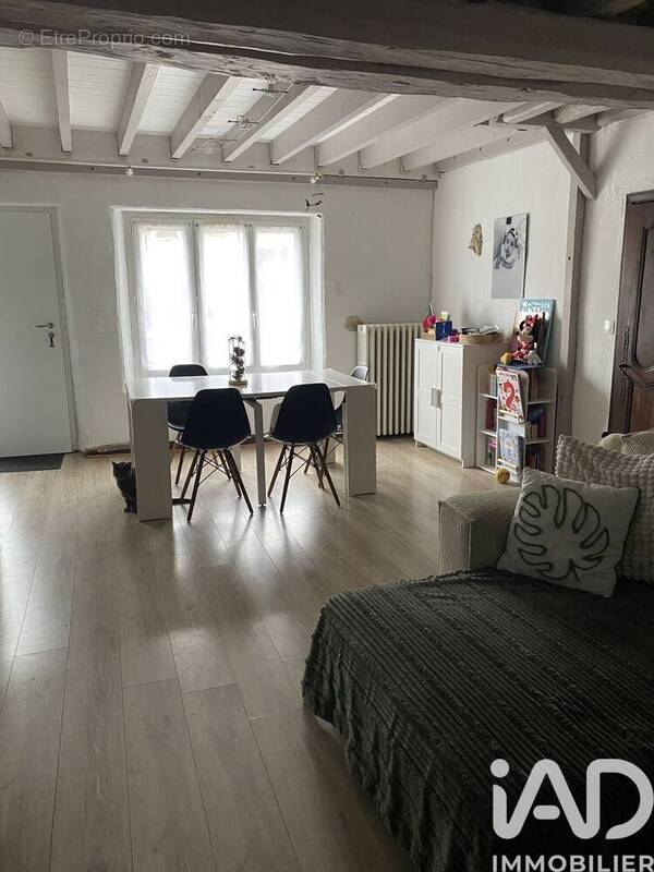 Photo 1 - Maison à DARVAULT