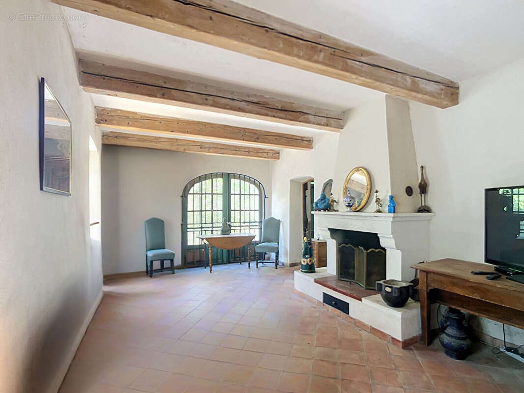 Maison Aubagne 6 pièce(s) 160 m2 - photo 8