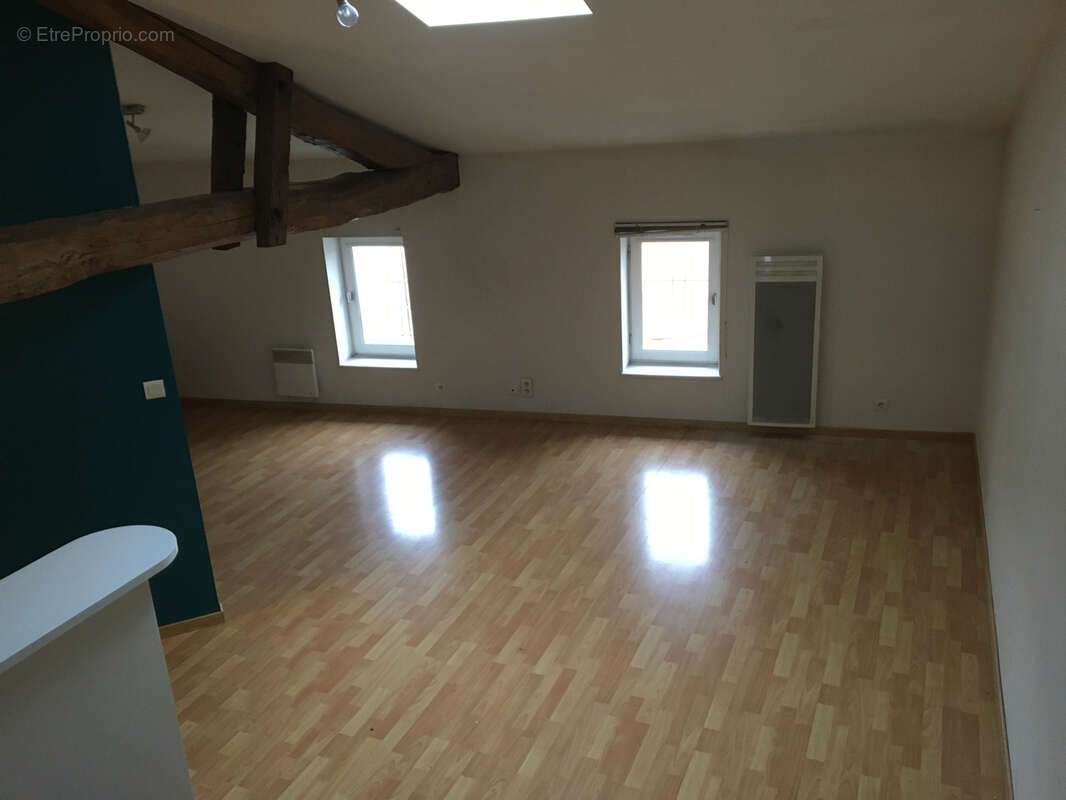Appartement à MOLIERES
