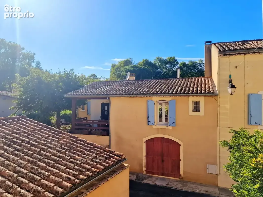 Imposant ensemble immobilier, 2 maisons attenantes, 8 chambres, grand jardin, piscine hors sol - photo 17