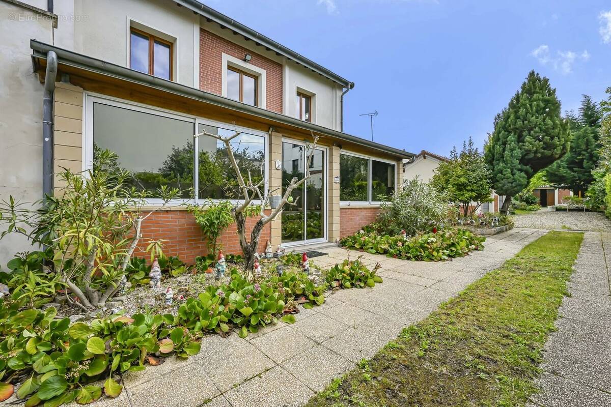 Maison à RUEIL-MALMAISON