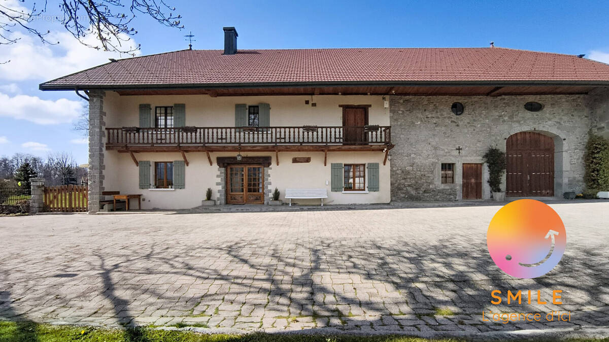 Maison à ETAUX