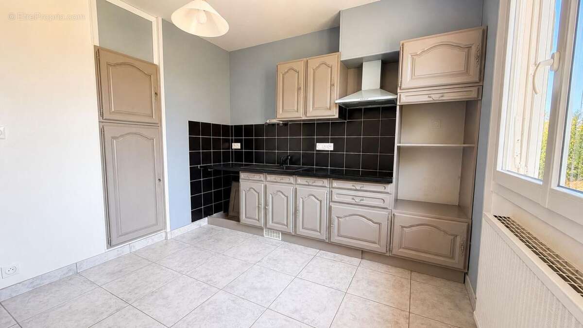 Maison de 144 m² entièrement rénovée – Deux logements indépendants – Terrain de 457 m² - photo 2