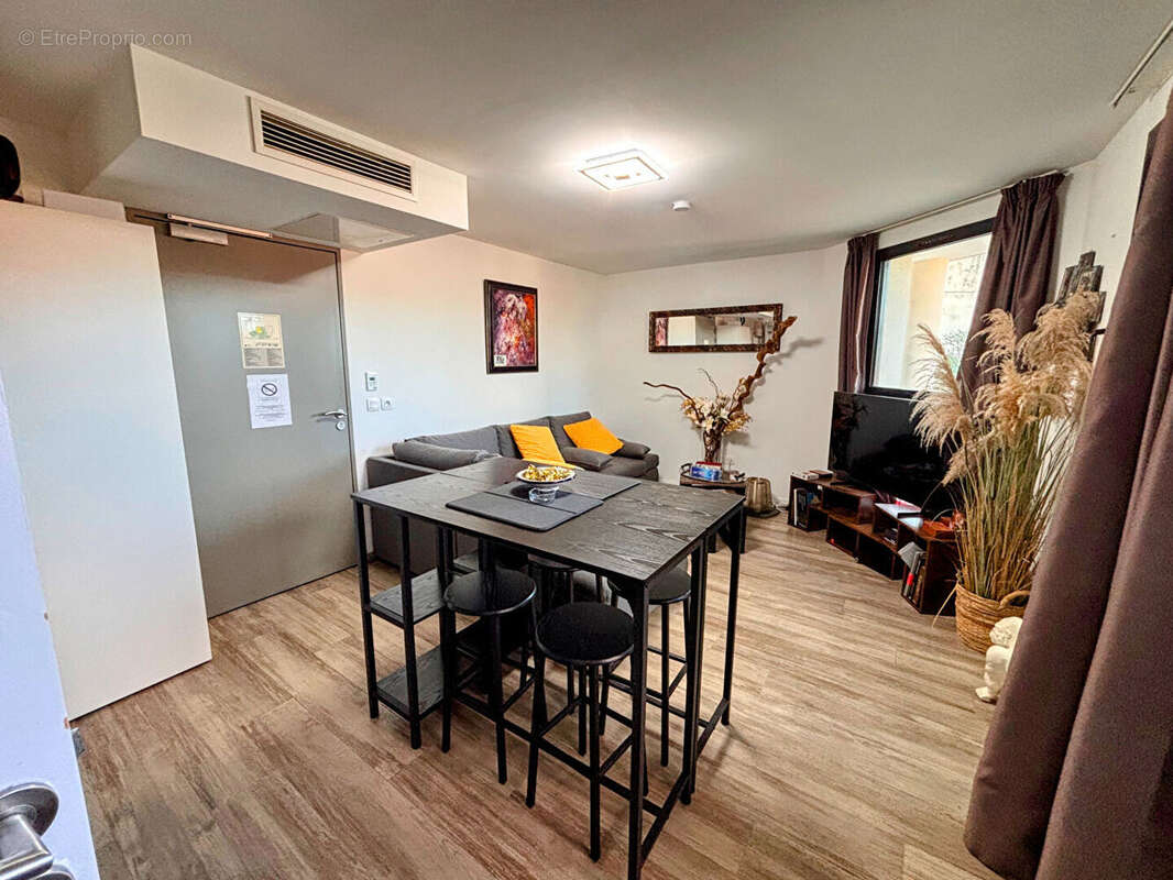 Appartement à CARRY-LE-ROUET