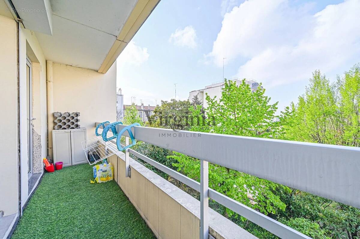 Appartement à CHARENTON-LE-PONT