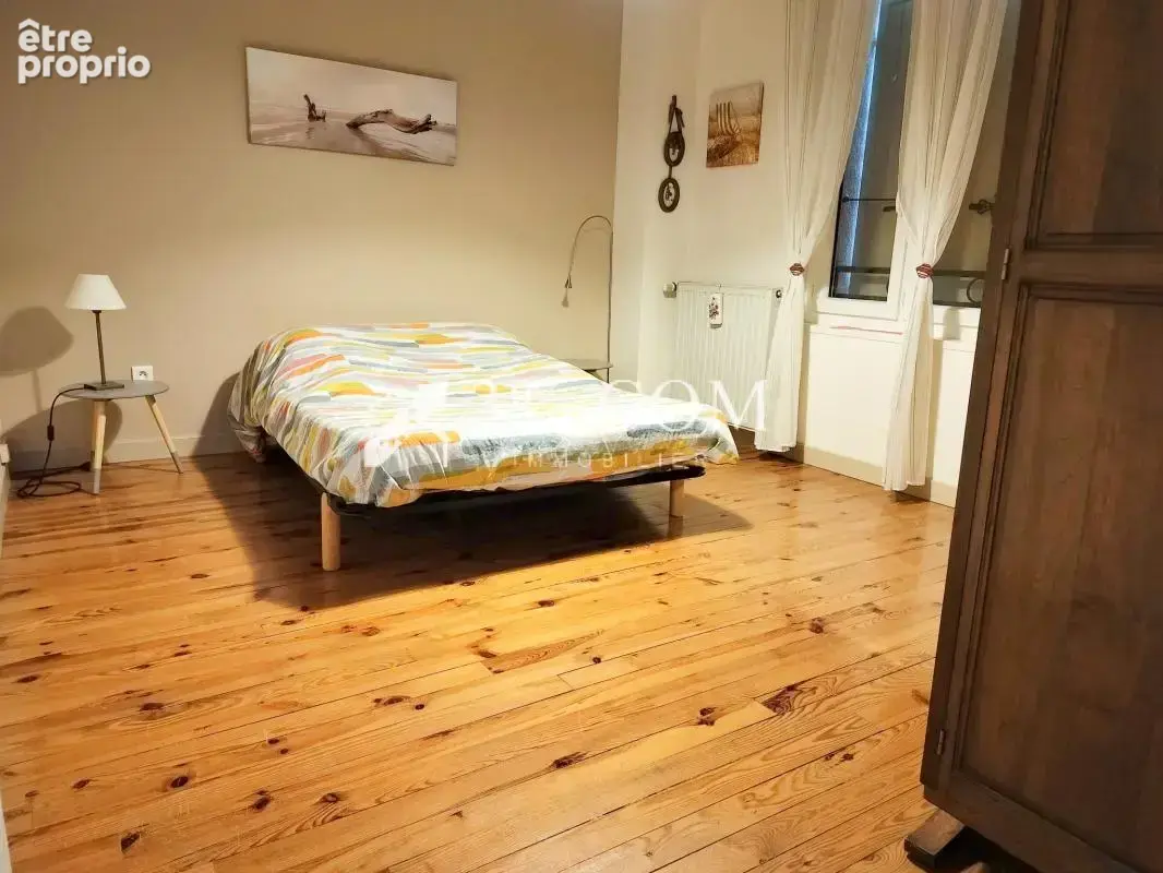 Maison de 105 m2 avec cour et jardin de 300m2 + parcelle de - photo 9