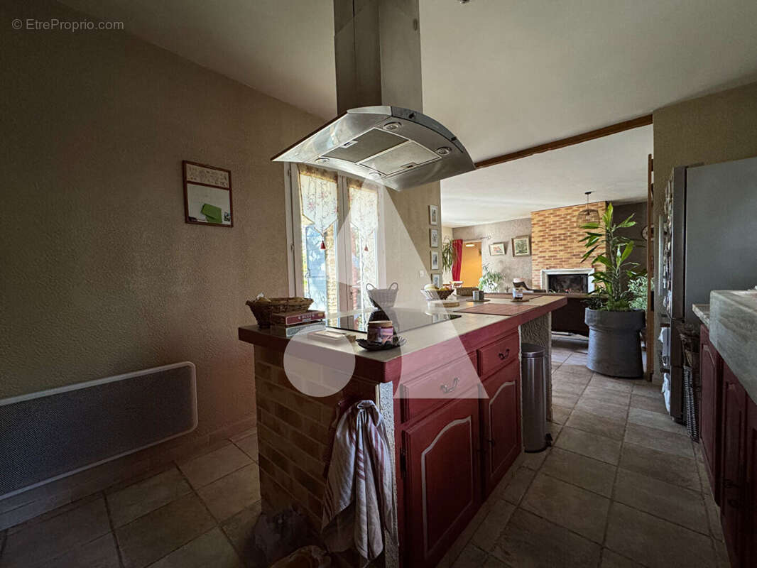 Maison à SAINT-HIPPOLYTE-DU-FORT