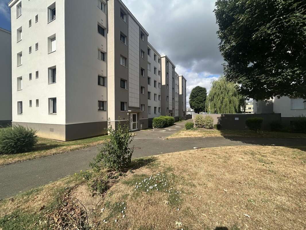 Appartement à BOIS-D'ARCY