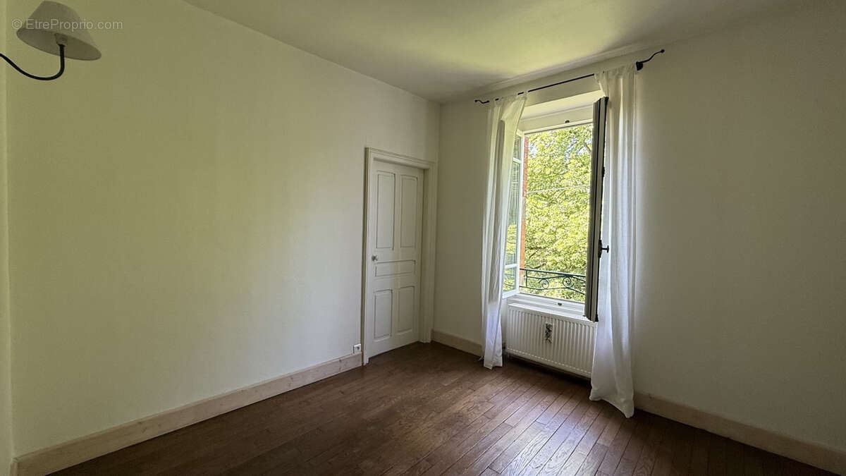 Maison à NEUFMAISONS