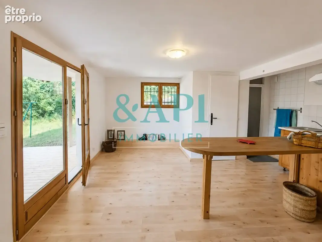 PERRIGNIER  Maison familiale avec T2 indépendant - photo 12