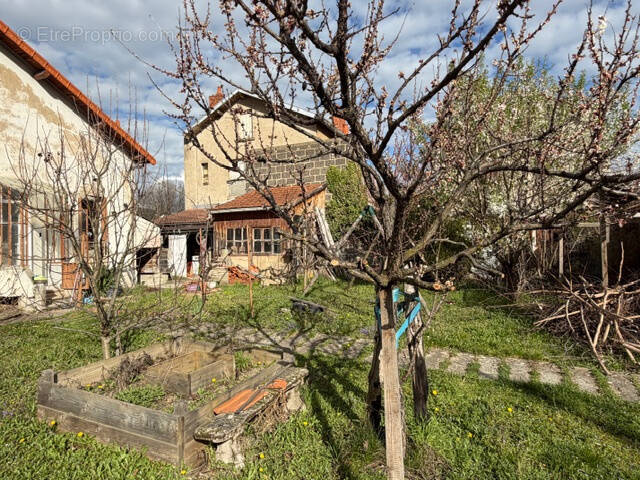 Maison à CLERMONT-FERRAND