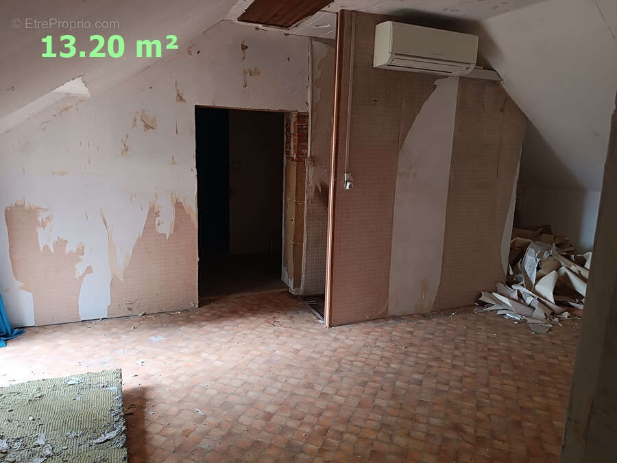 Maison à PRECY