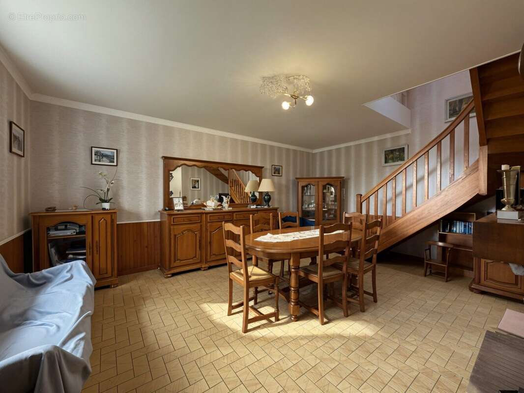 Maison à NOYAL-SUR-VILAINE