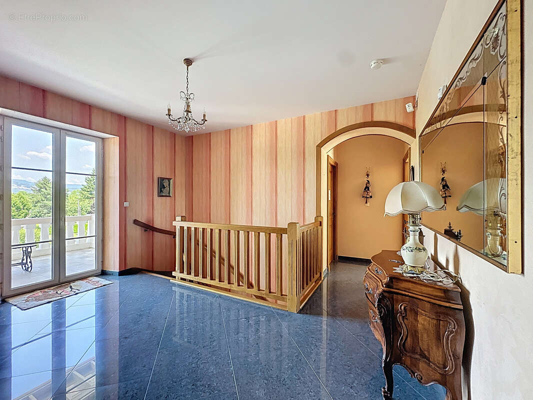 Maison à LE PONT-DE-BEAUVOISIN