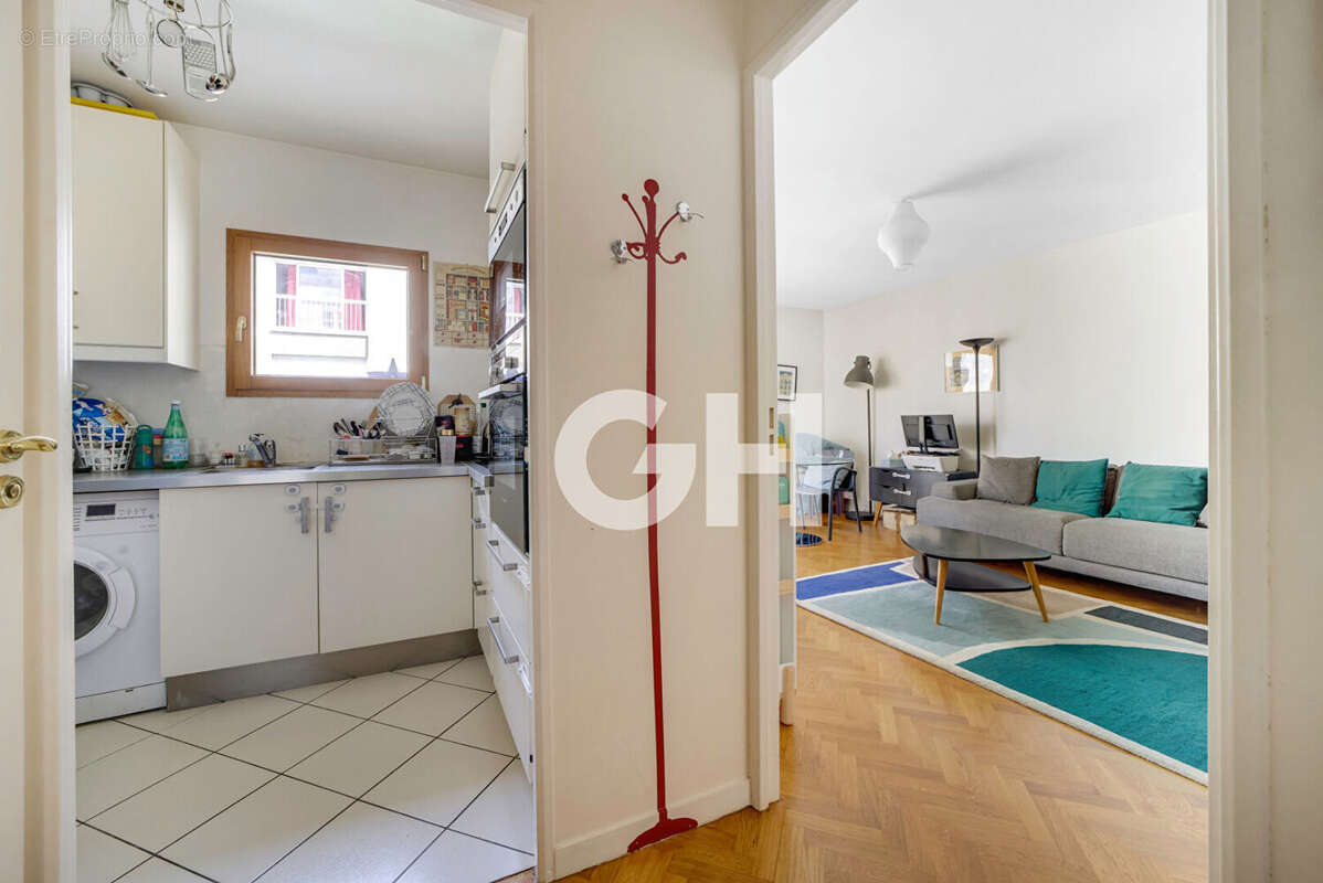 Appartement à PARIS-11E