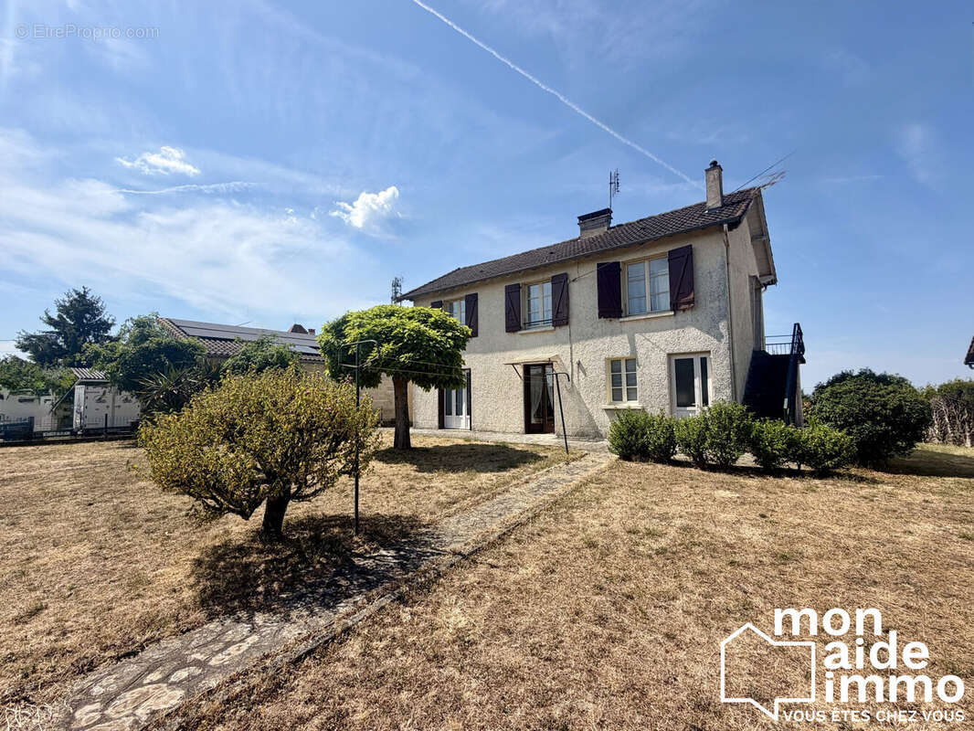 Maison 102 m² à Thiviers  - photo 4