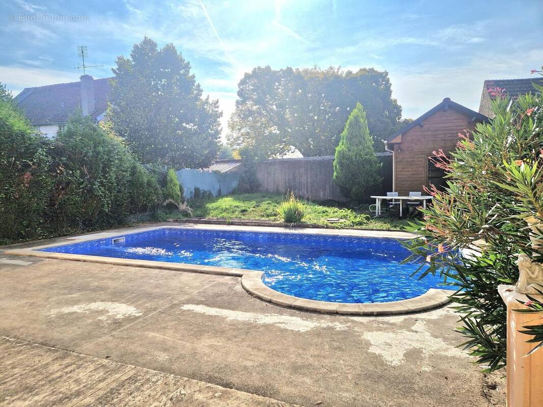 Photo 1 - Maison à AUTUN