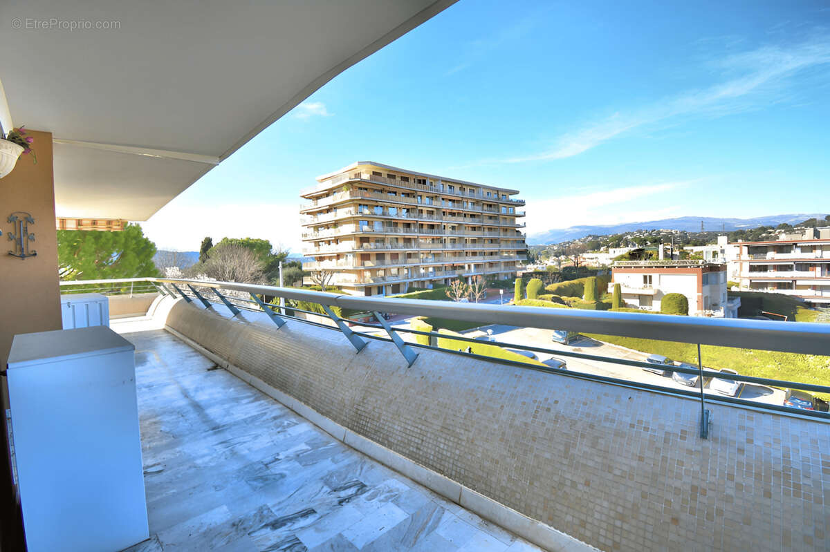 Appartement à LE CANNET