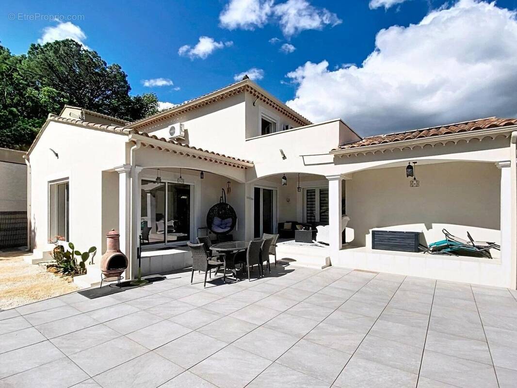 Photo 1 - Maison à BAGNOLS-SUR-CEZE