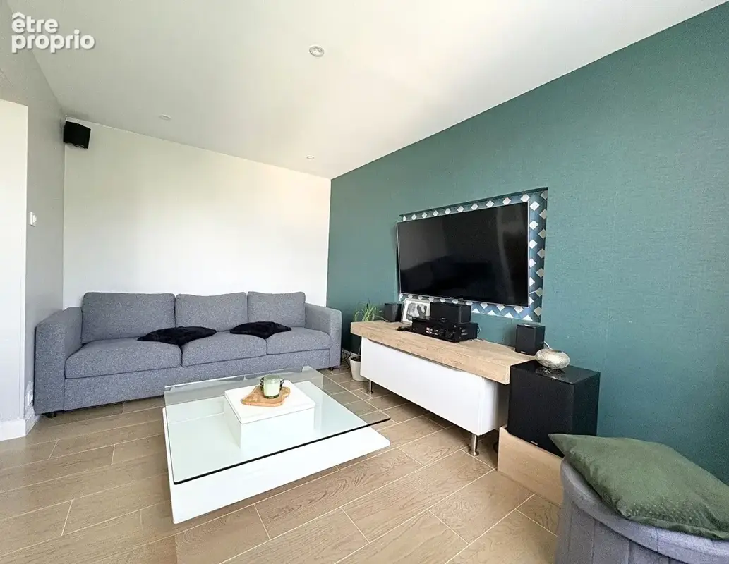 Magnifique Appartement Rénové Avec Balcon à Tours - photo 3