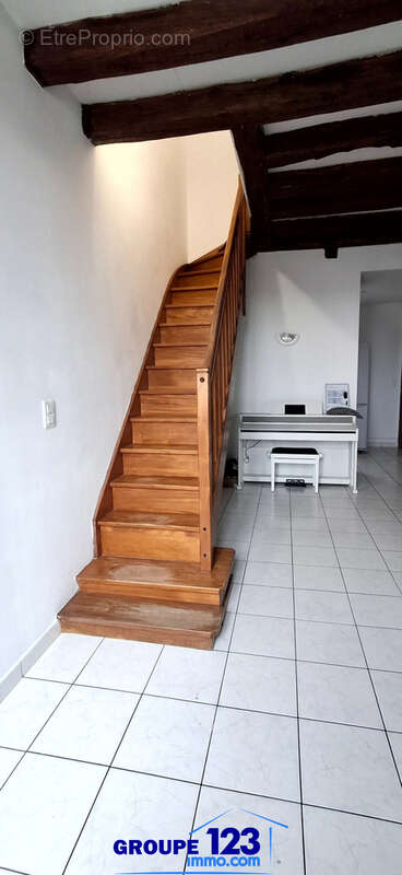 Appartement à AILLANT-SUR-THOLON