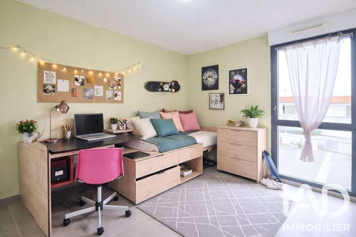 Appartement 70 m² à Istres  - photo 3