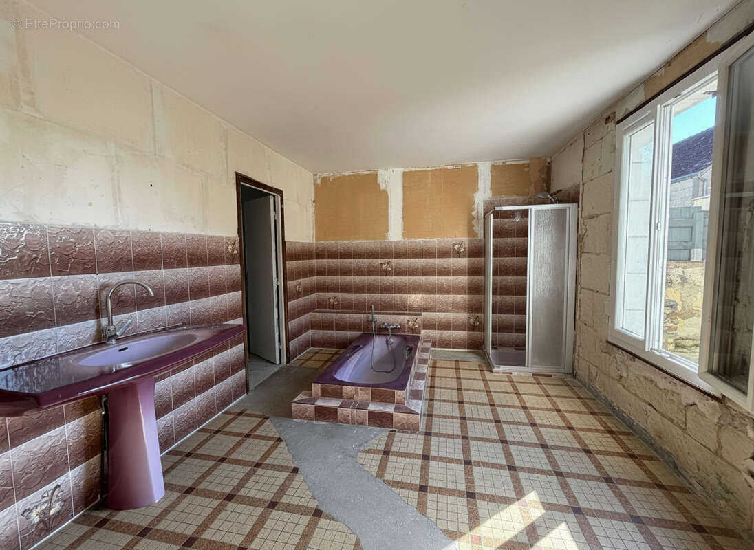 Maison à CHISSAY-EN-TOURAINE