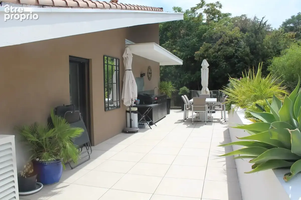 GRASSE SUD, superbe villa- appartement récent - photo 2