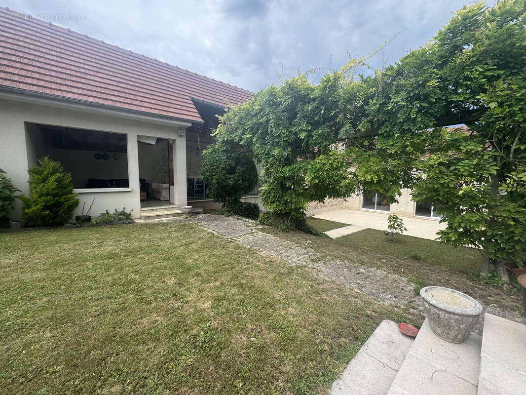 Maison à BETHISY-SAINT-PIERRE