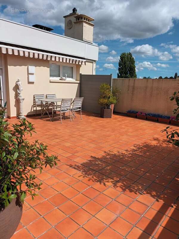 Appartement à MONTCEAU-LES-MINES