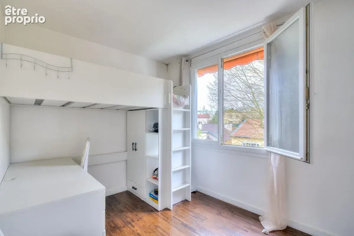 Appartement à vendre sèvres rive gauche – familial, lumineux, évolutif – 3/4 chambres – balcons - photo 2
