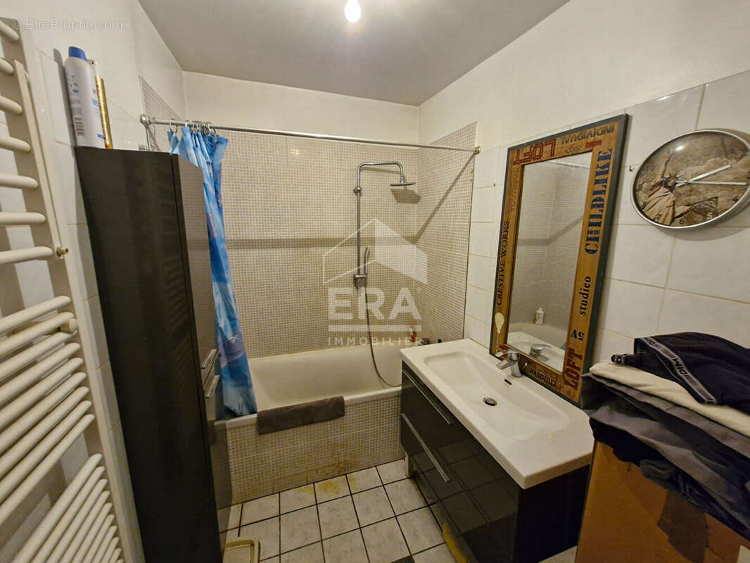 Appartement à FONTENAY-LE-FLEURY