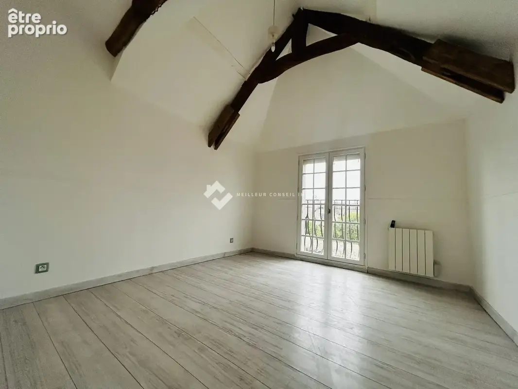 Appartement 4 pièces 82 m² à vendre à La Chapelle-En-Serval (60520) - photo 8