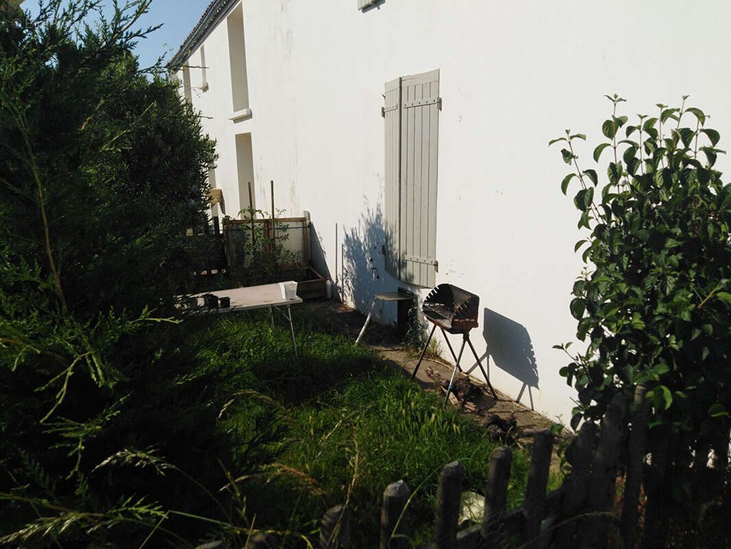 Maison à SAINT-AGNANT