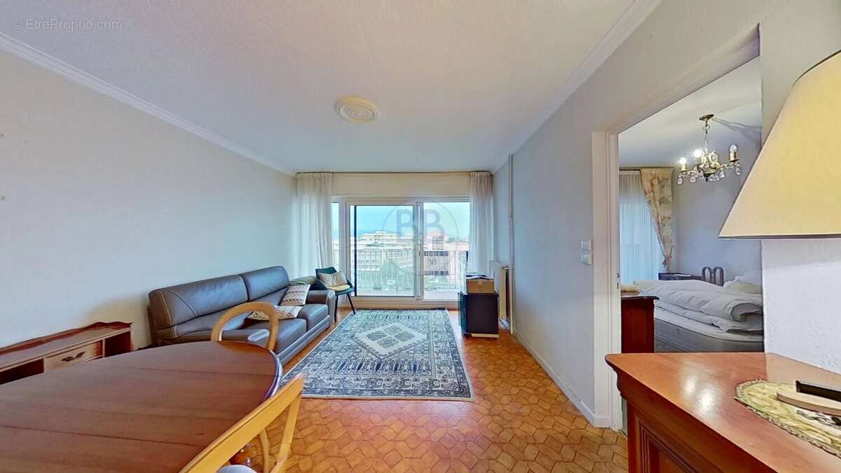 Appartement à FREJUS