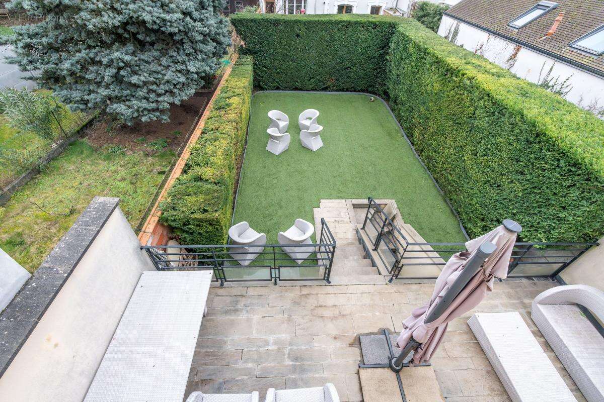 Maison à SAINT-MAUR-DES-FOSSES