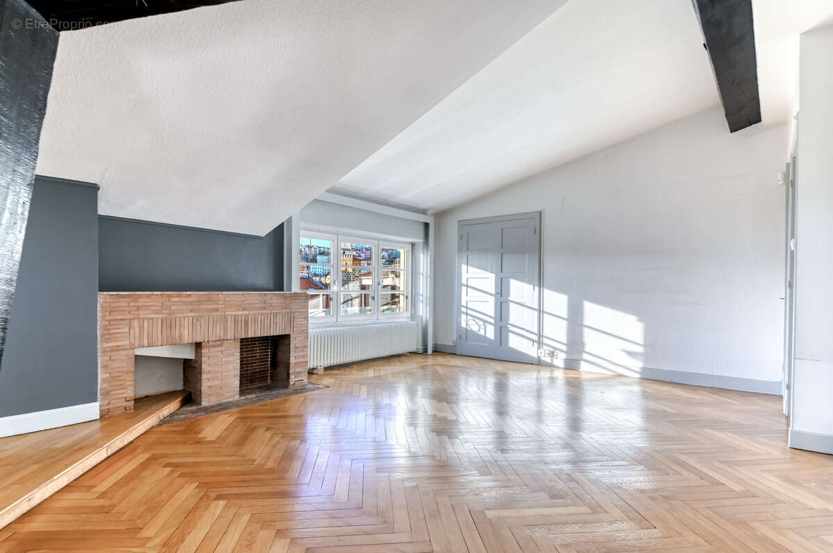 Appartement à LYON-6E