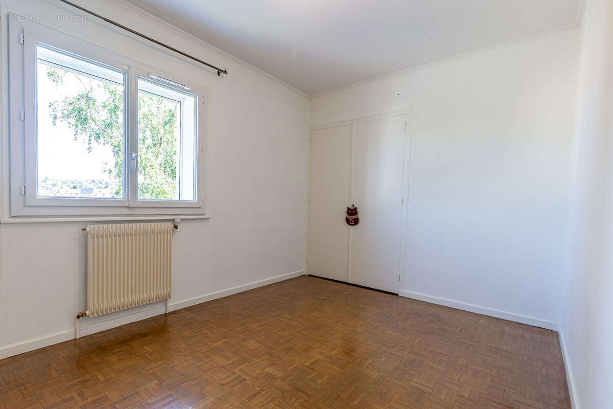 Agence immobiliere laforet -  exclusivite - "jacinthe" - annecy le vieux - appartement t3 de 71,08m² - cave - garage en option - photo 5