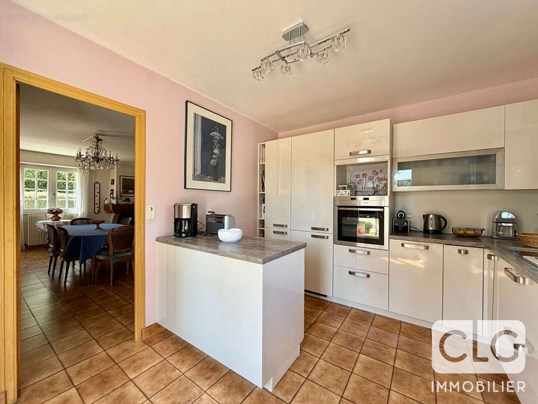 Maison Fouesnant - 110 m² - - 120 m² au sol - photo 8