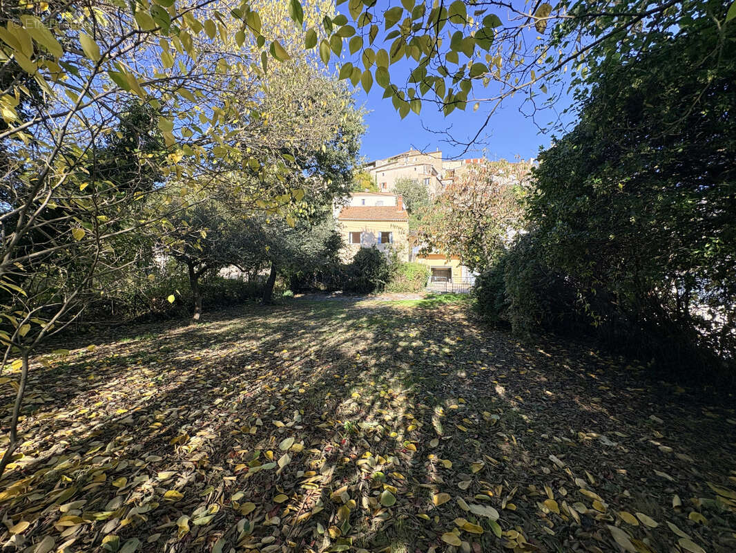 Maison à MOUSSAC