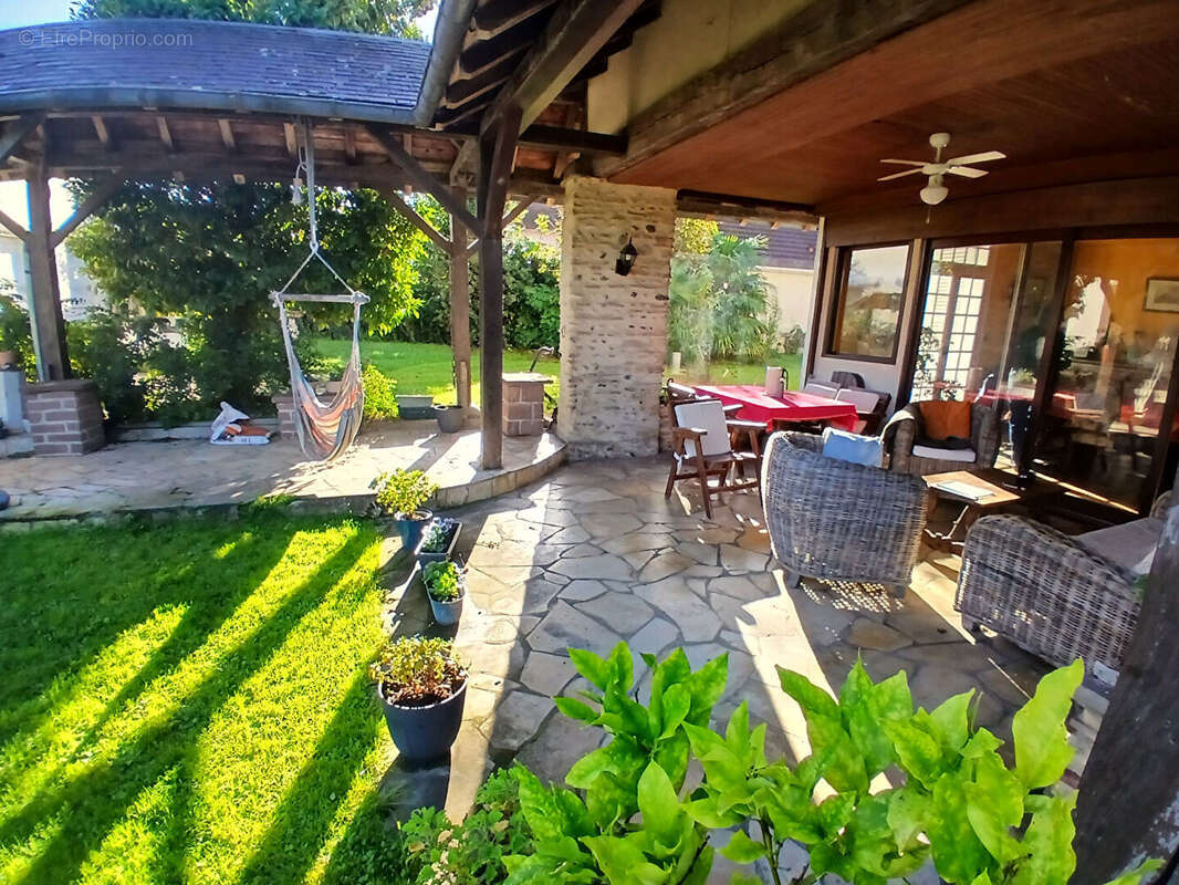 Maison à LONS