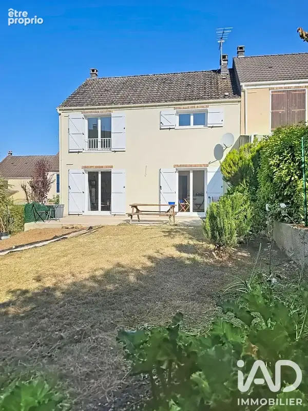 Photo 1 - Maison à BRIE-COMTE-ROBERT