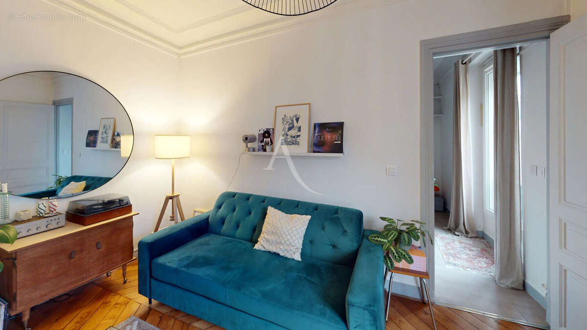 Appartement à PARIS-10E