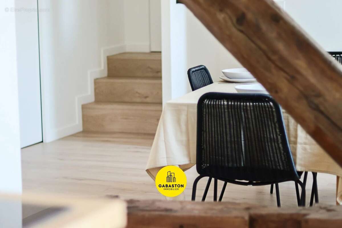 Appartement à MARSEILLE-5E