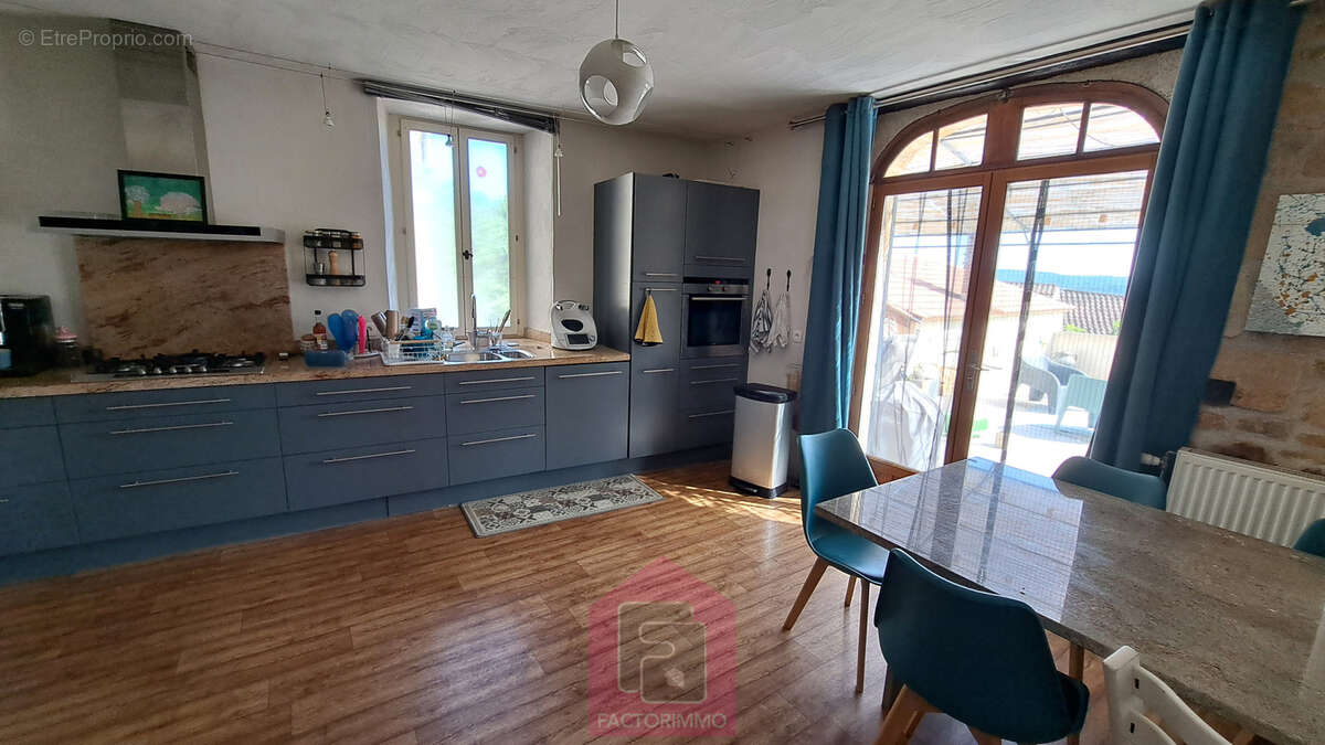Maison à PUY-L'EVEQUE