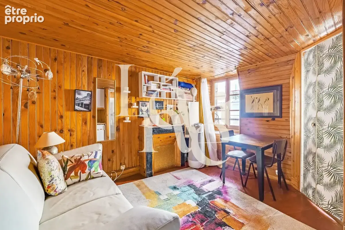 Appartement à PARIS-7E