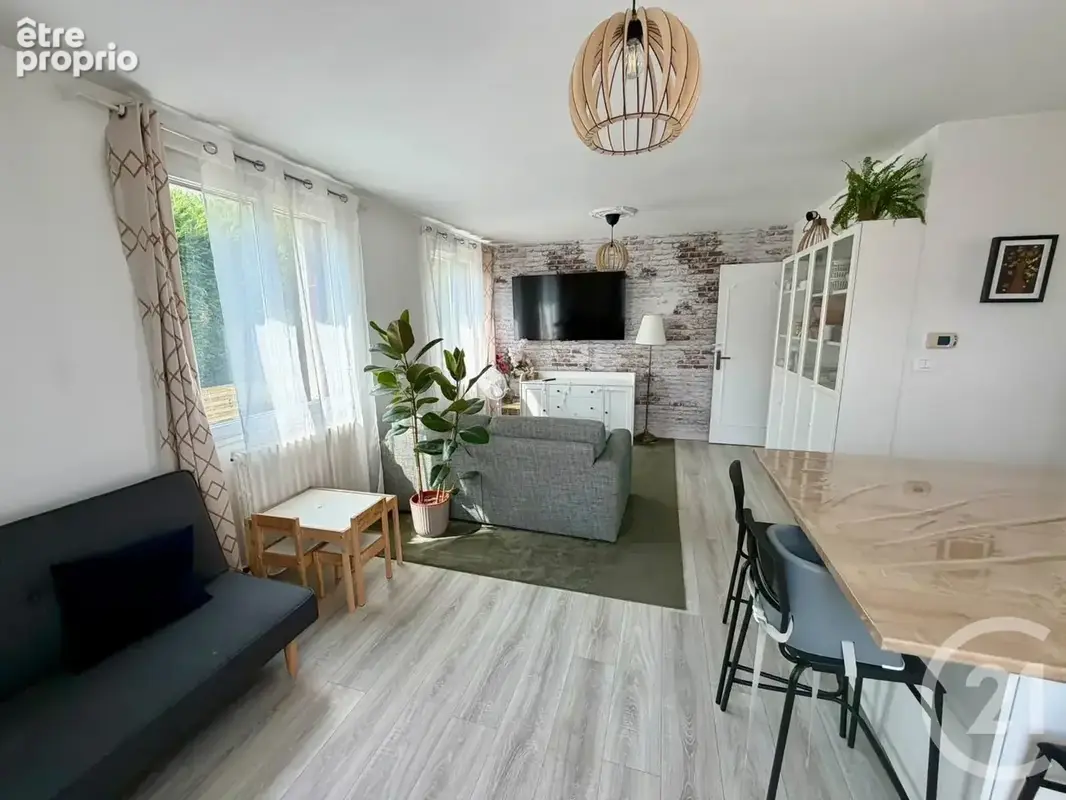 Maison 4 pièces 95 m² à vendre à Saint-Mard (77230) - photo 2