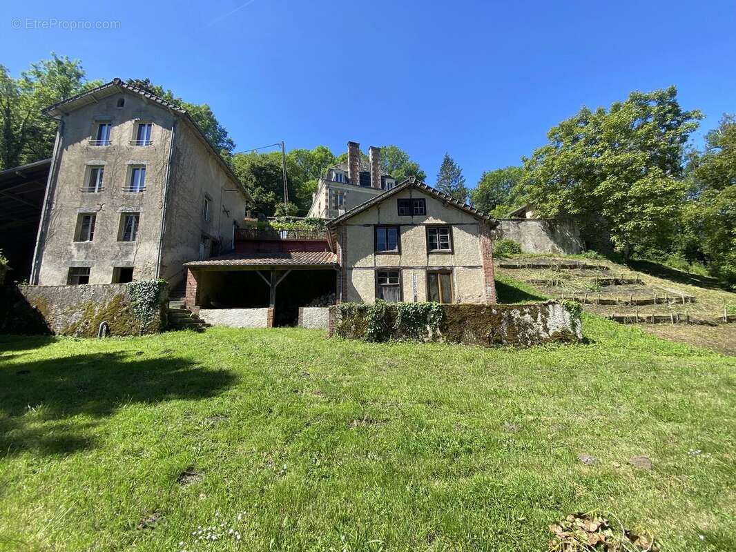 Maison à BUSSIERE-POITEVINE